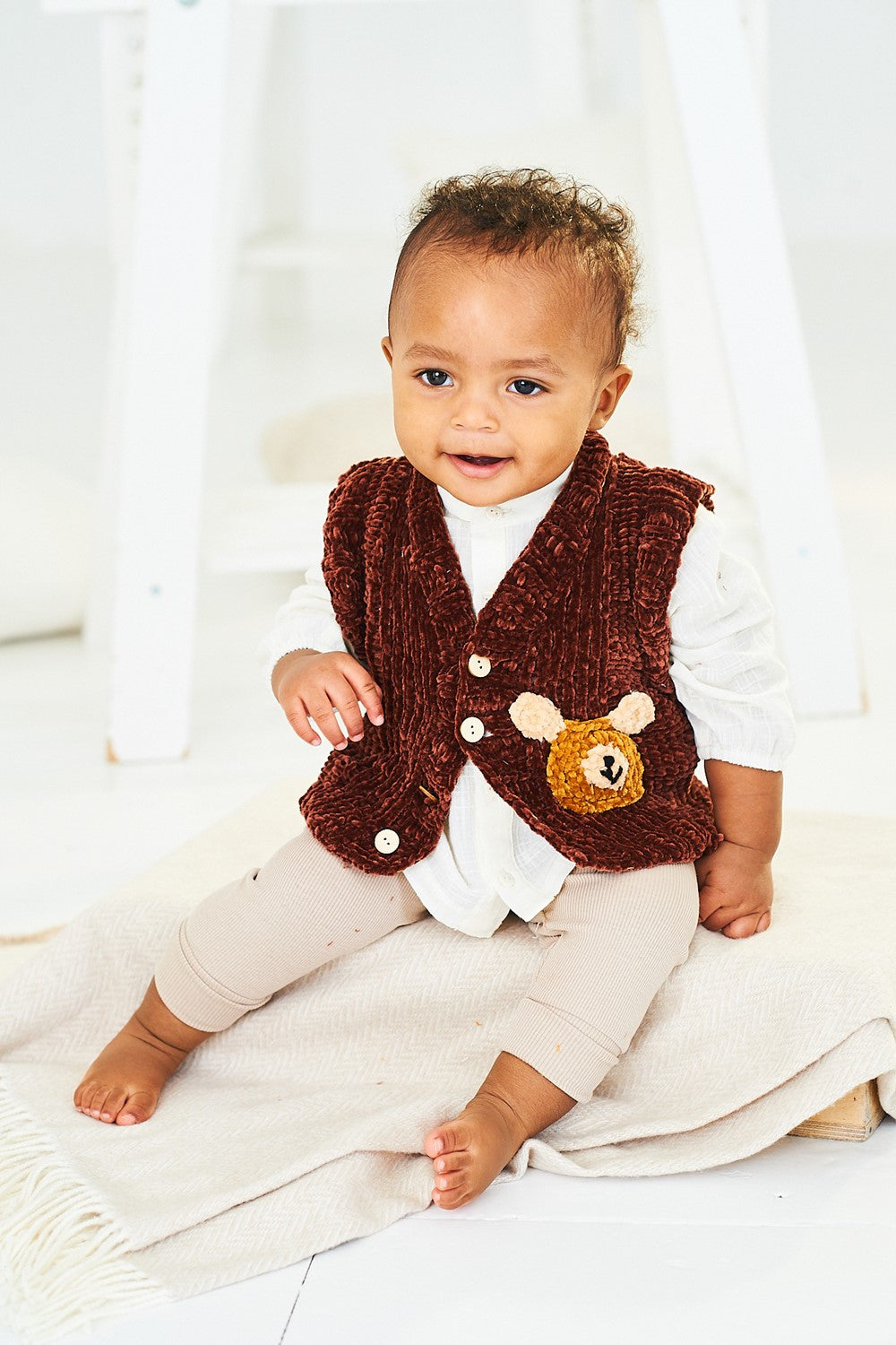 Stylecraft Squeeze Me DK Cardigan, Waistcoat and Toy Pattern 10152