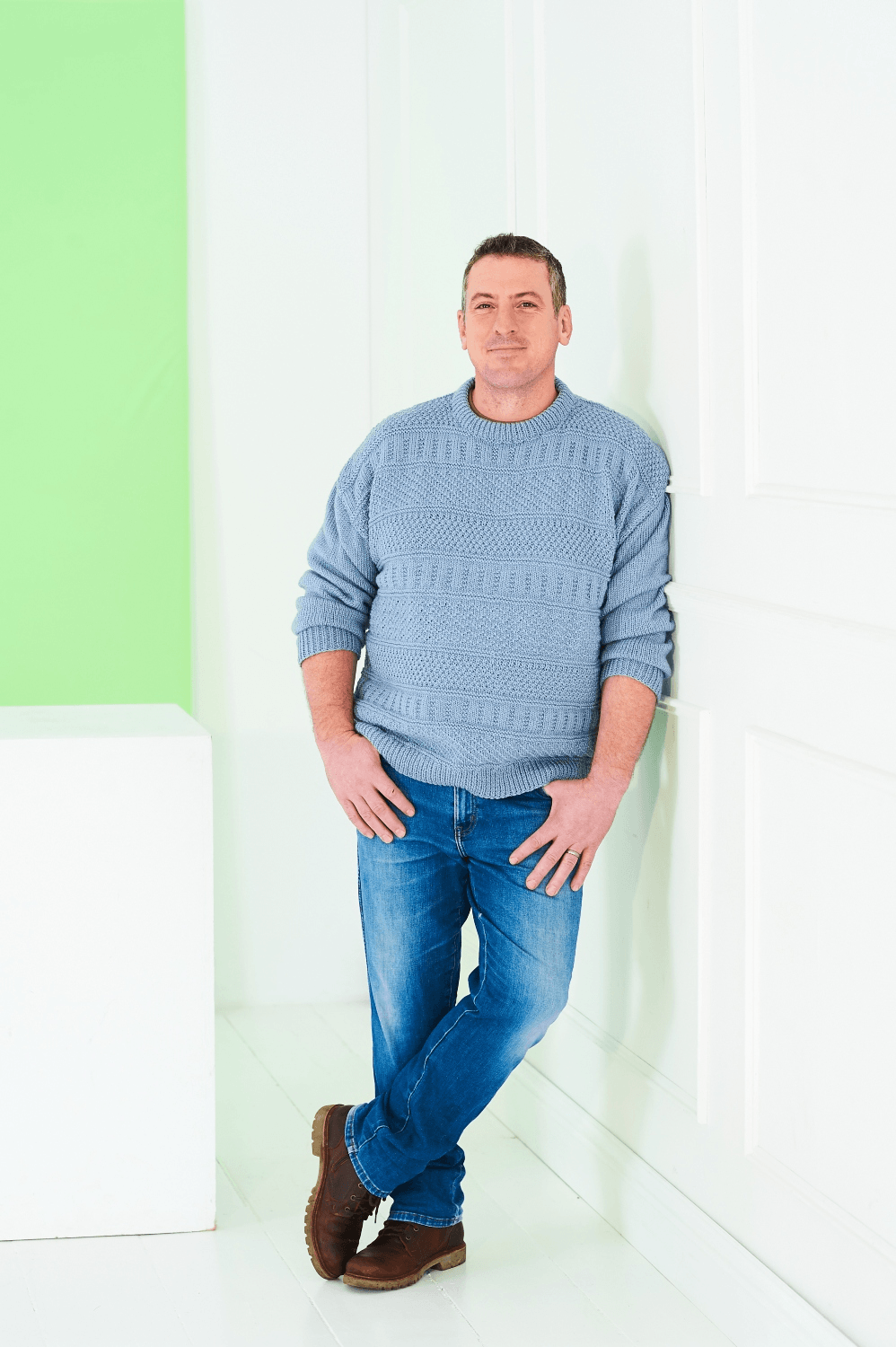 Stylecraft Bambino DK Sweaters Pattern 10233
