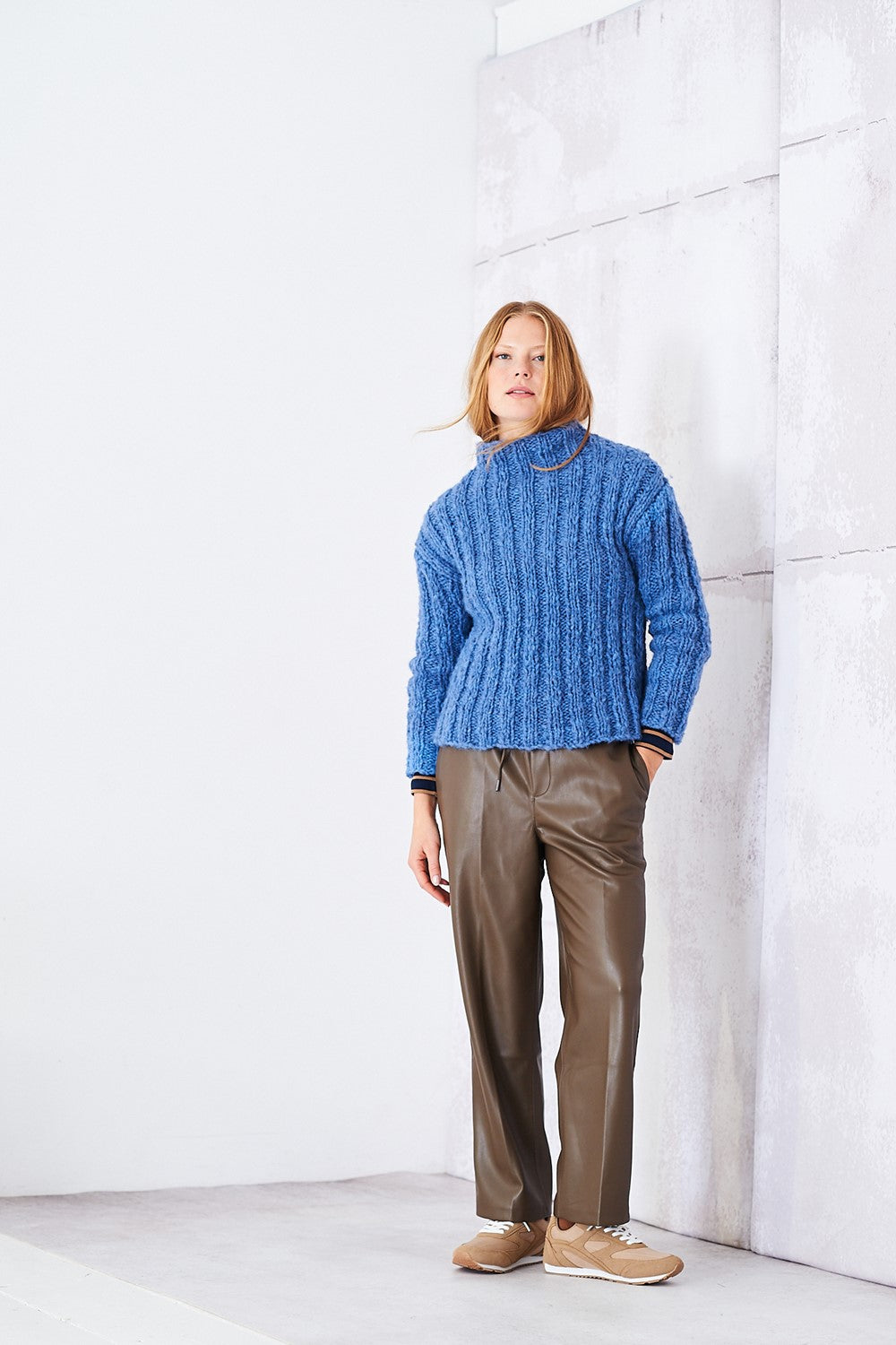 Stylecraft Cloudlike Super Chunky Sweaters Pattern 10252