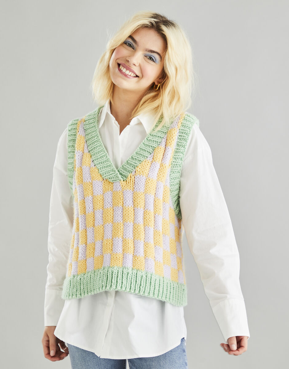 Hayfield Bonus Chunky Checkerboard Sweater Vest Pattern 10599