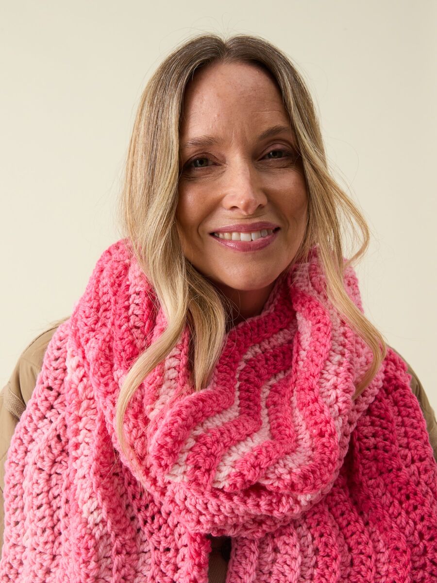 Hayfield Spirit Chunky Wavy Crochet Scarf Pattern 10863