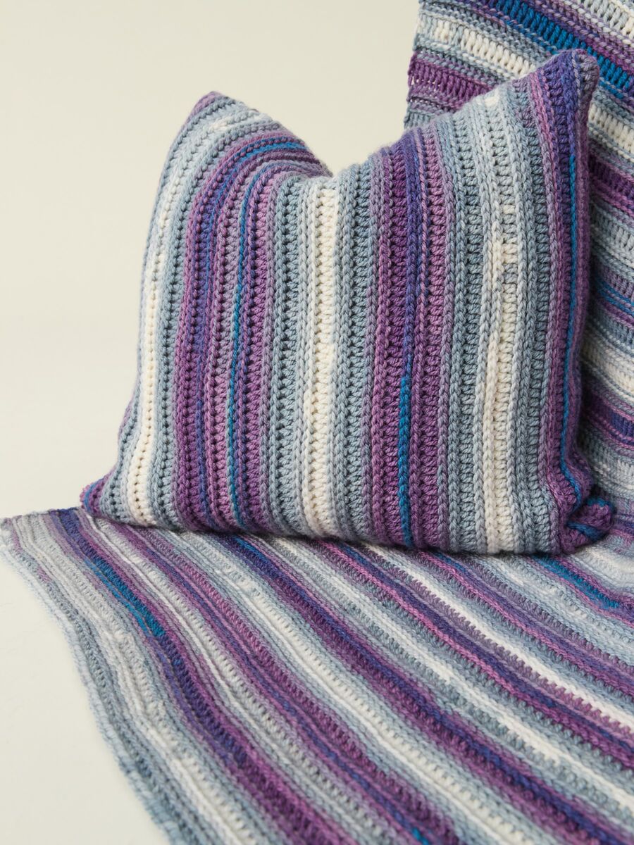 Hayfield Spirit Chunky Crochet Blanket Set Pattern 10867