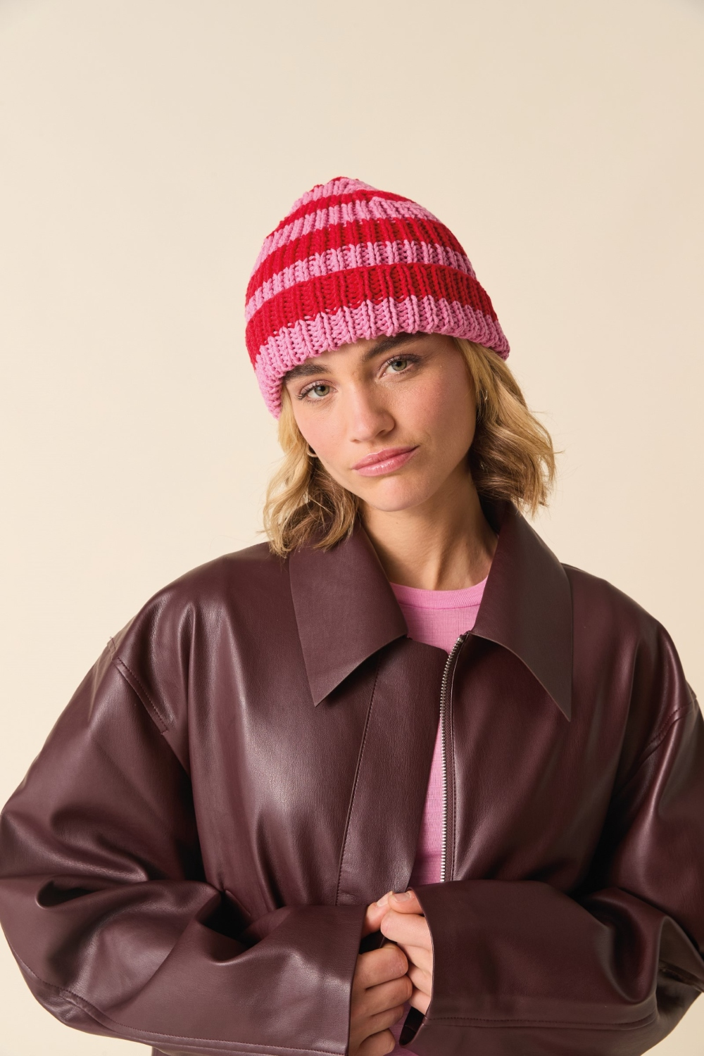 Sirdar Stories Chunky Hat & Scarf Pattern 10878