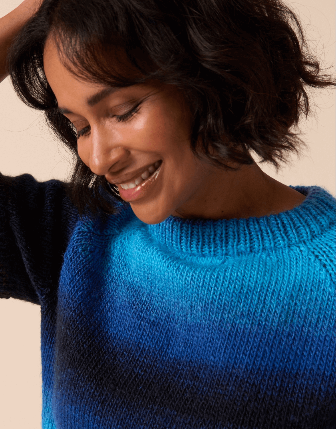 Sirdar Jewelspun Ombre Aran Colour Go Round Sweater Pattern 10920