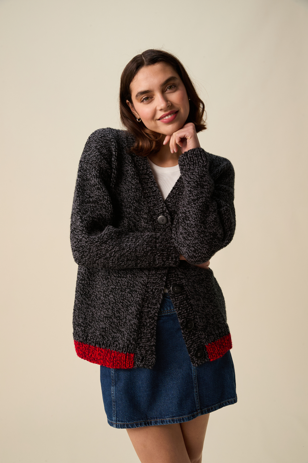 Sirdar Hayfield Bonus Marl Chunky Swirl V-Neck Cardigan Pattern 10950