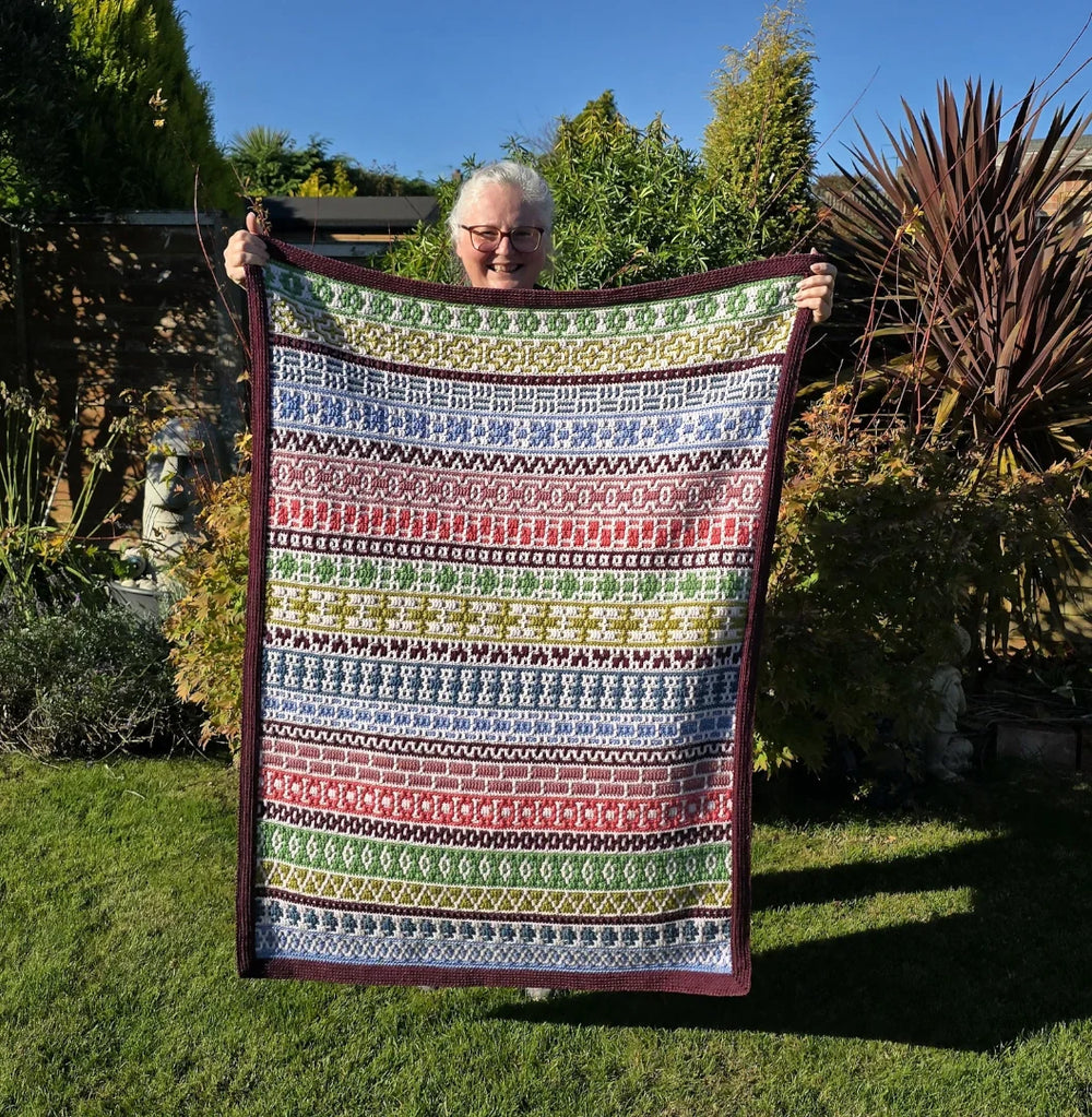 Adventures in Overlay Mosaic by Rosina Plane - Yarn Pack