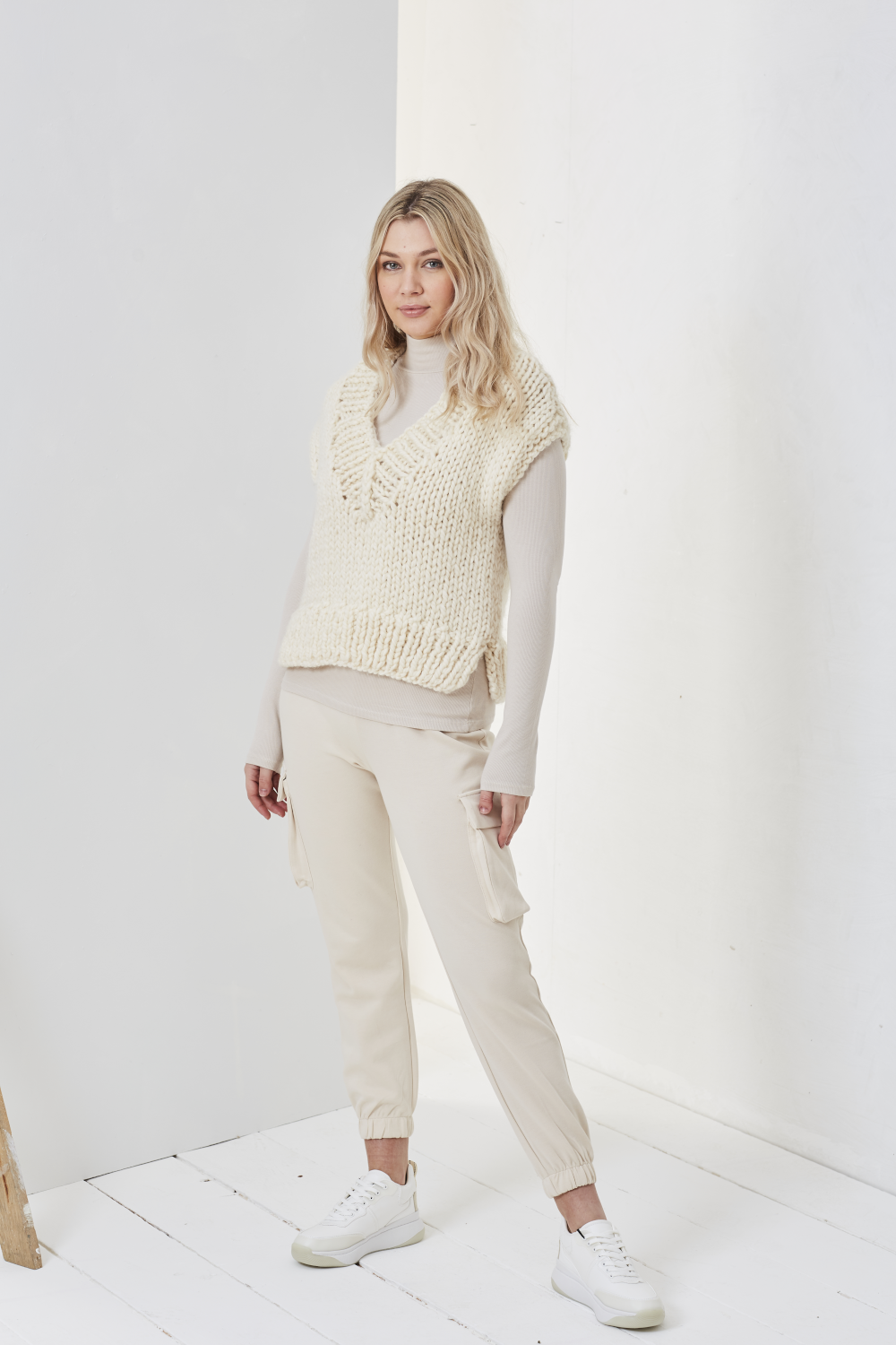 King Cole Rosarium Mega Chunky Tanks & Hat Pattern 5753