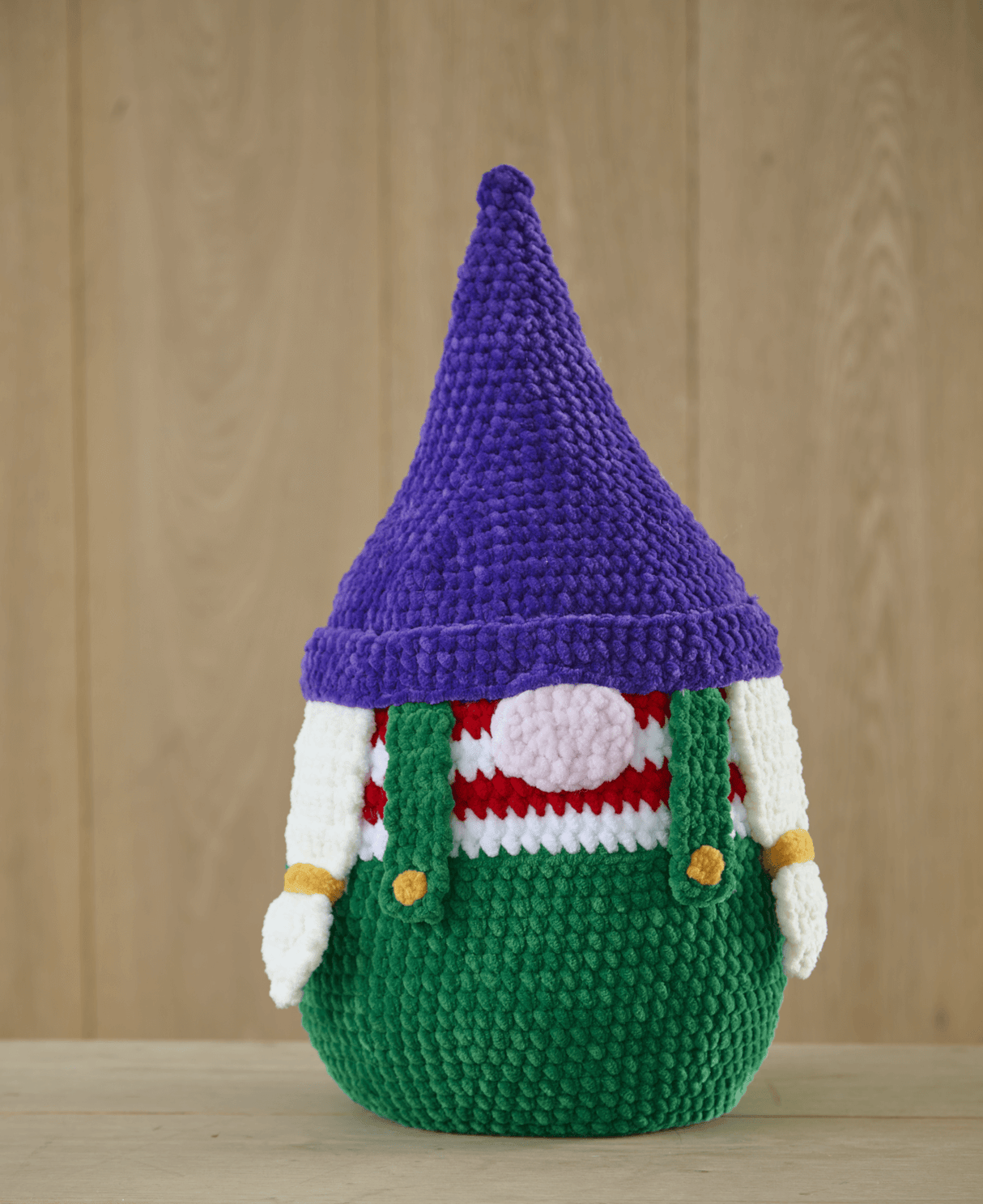 King Cole Christmas Crochet - Book 9
