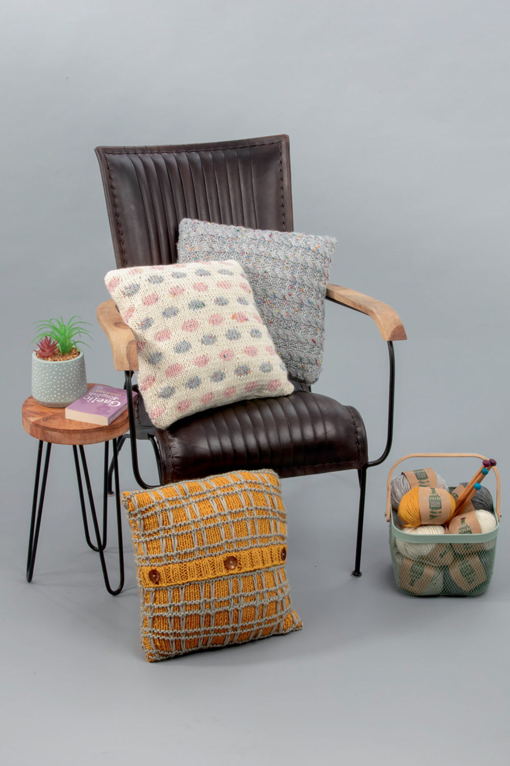 Wendy Wools Knit's Recycled Cushions Pattern 7009