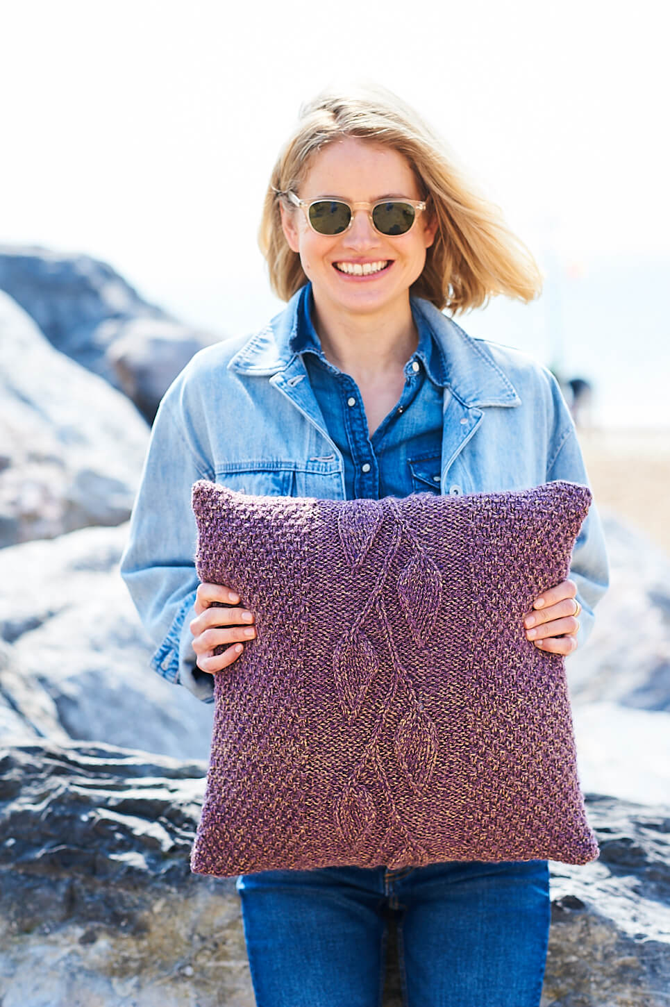 Stylecraft Fusion Chunky Blanket & Cushion Pattern 9944