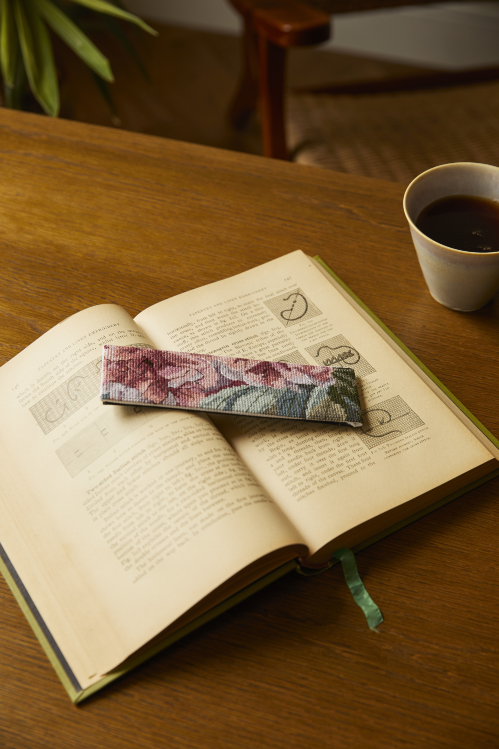 DMC Cross Stitch Le Louvre Stitch Kit Peonies Bookmark