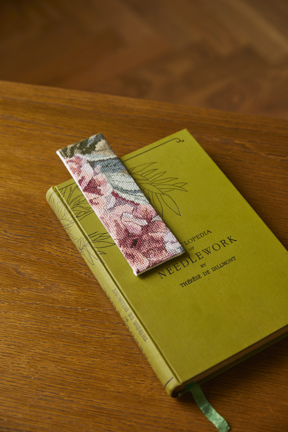 DMC Cross Stitch Le Louvre Stitch Kit Peonies Bookmark