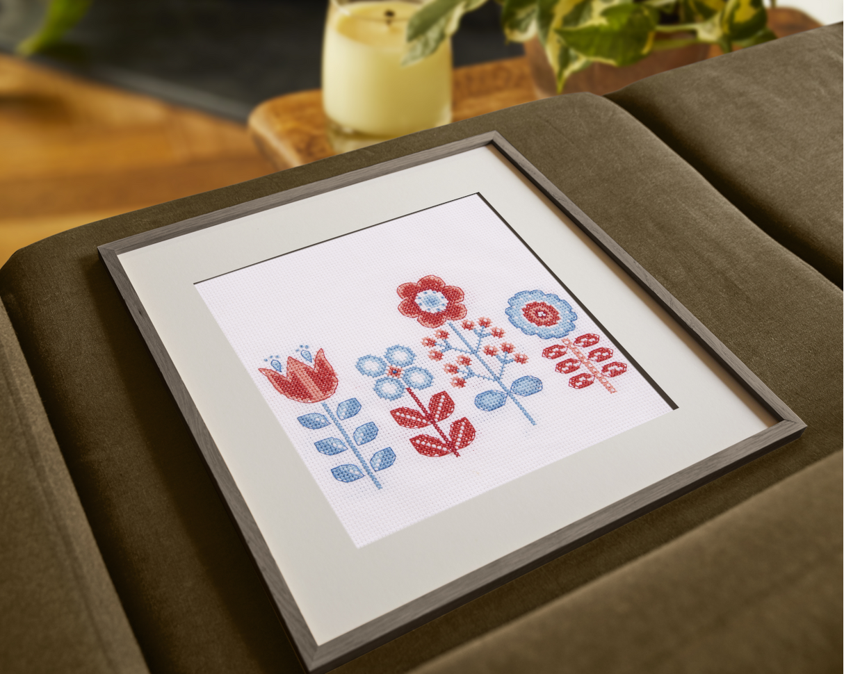 DMC Cross Stitch Folk Flowers by Jo Aston