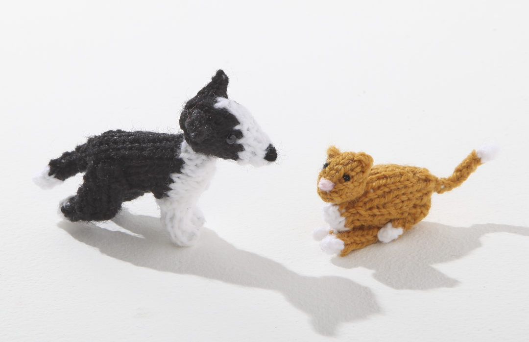 King Cole Foldaway Farmyard Friends – Book One