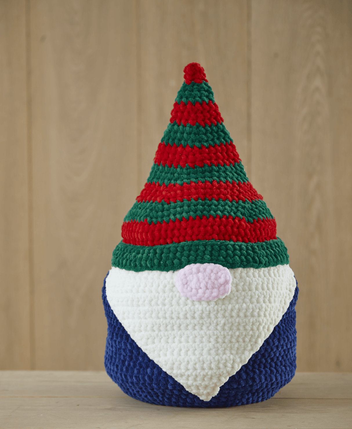 King Cole Christmas Crochet - Book 9