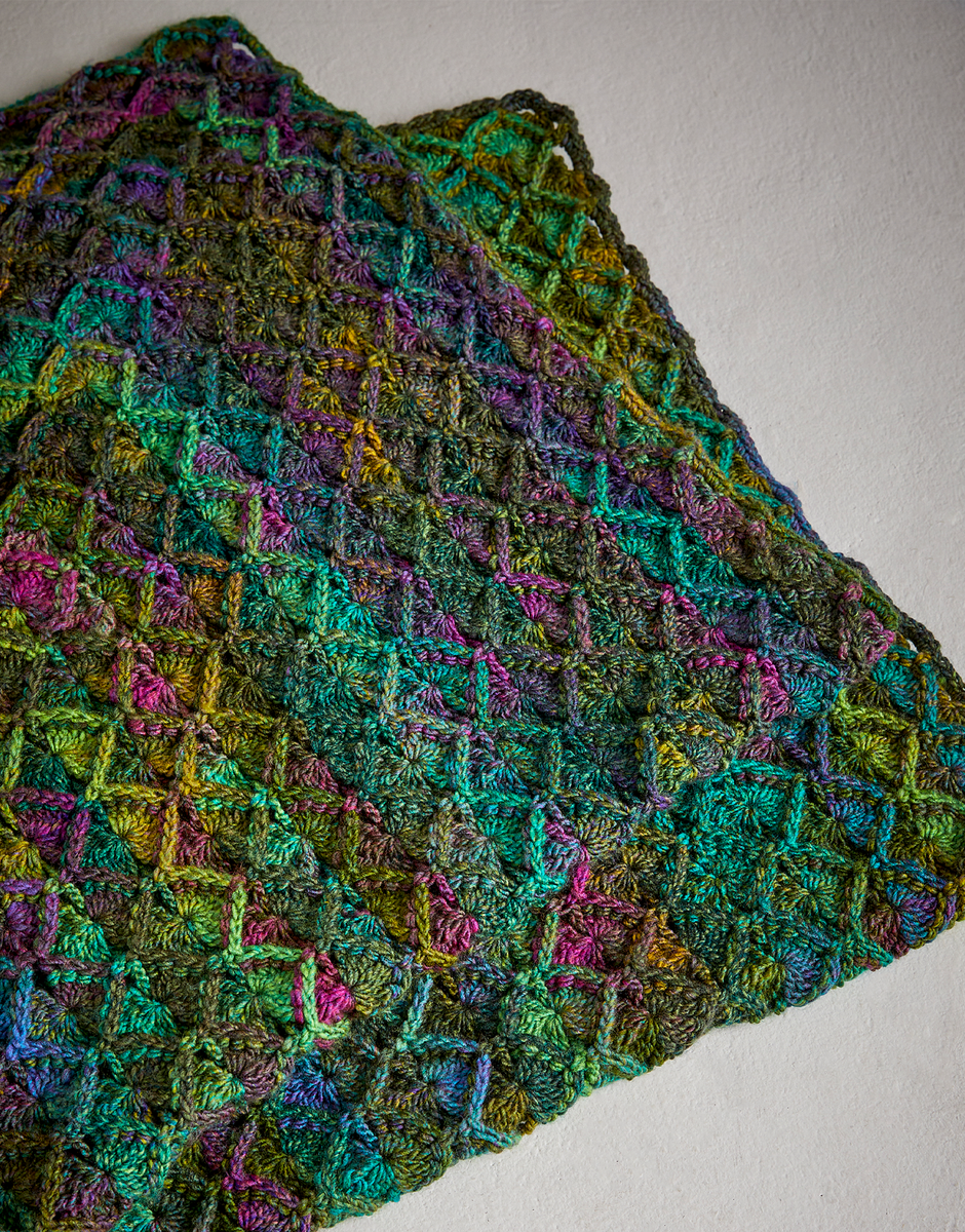 Sirdar Jewelspun Aran Blanket Pattern 10724