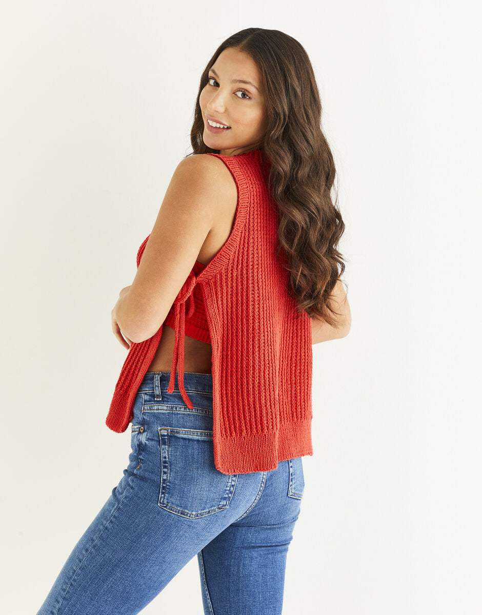 Sirdar Stories DK Top Pattern 10538