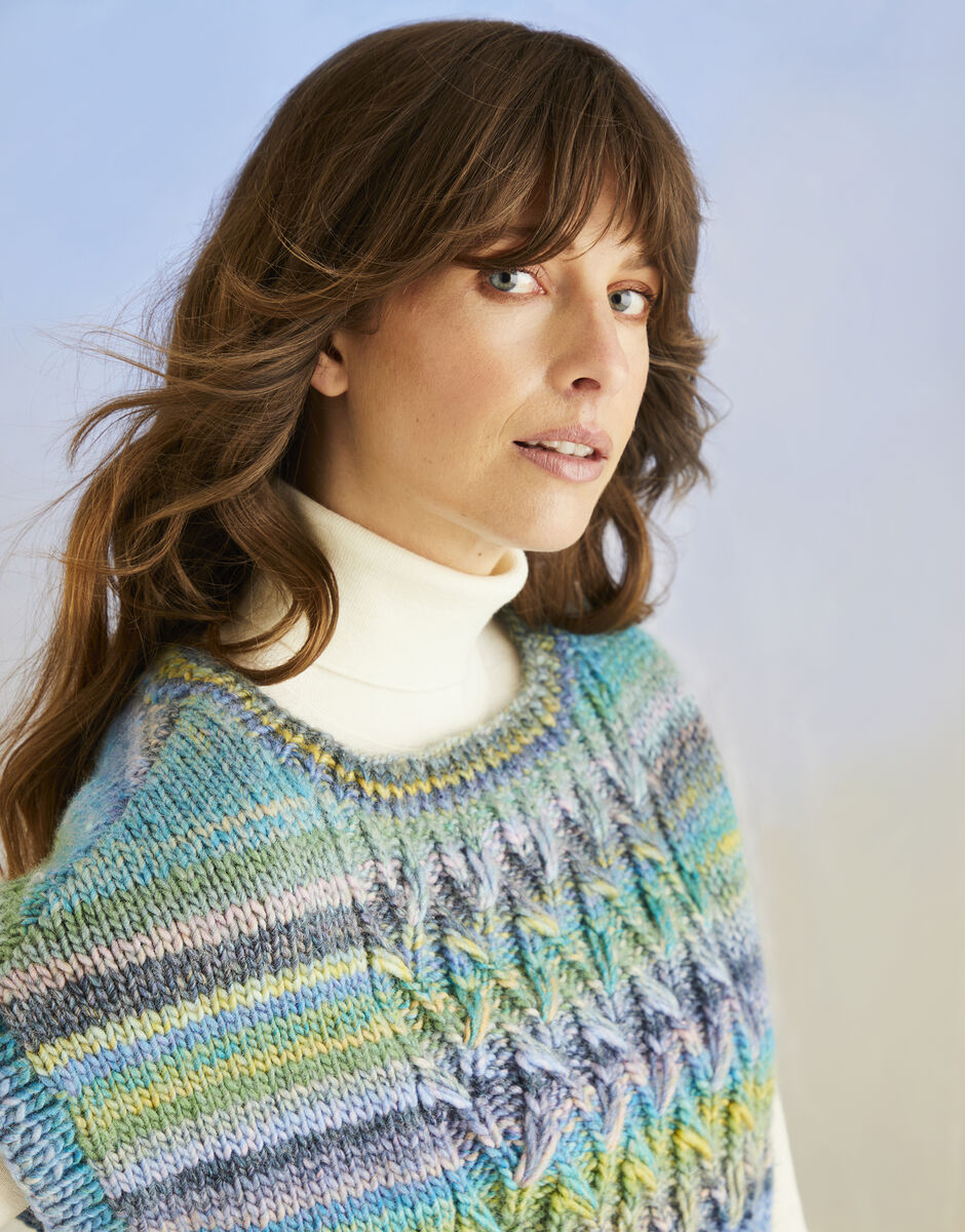 Sirdar Jewelspun Chunky Top Pattern 10703