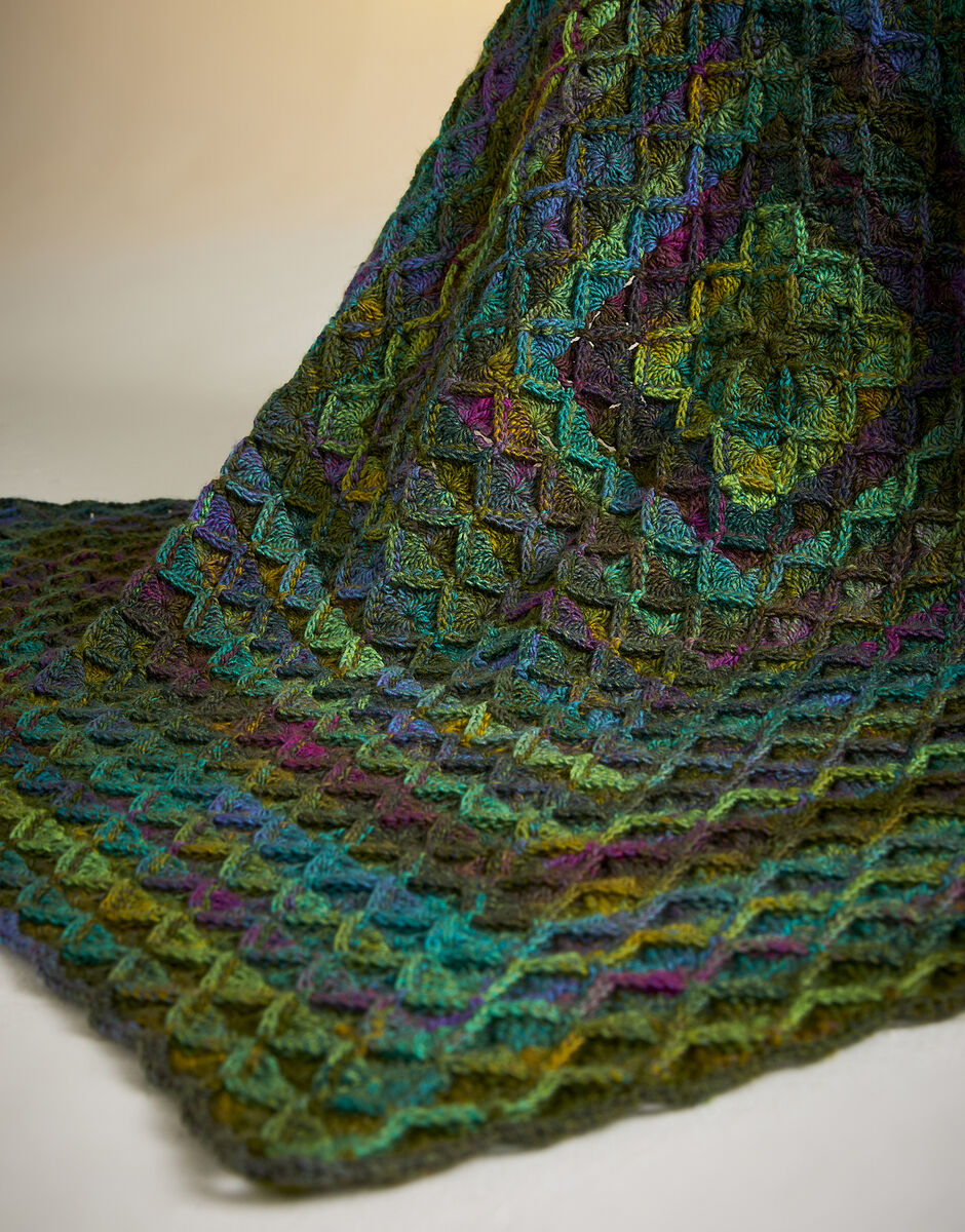Sirdar Jewelspun Aran Blanket Pattern 10724