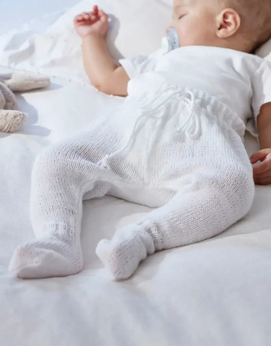 Sirdar Snuggly 2/3/4 Ply Knitting Cardigan, Mitts, Booties, Baby Whites Book 528