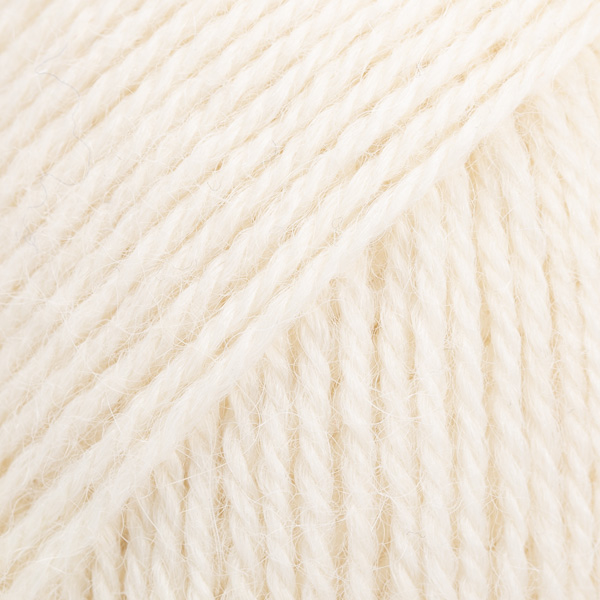 Drops Alpaca 4 Ply 50g