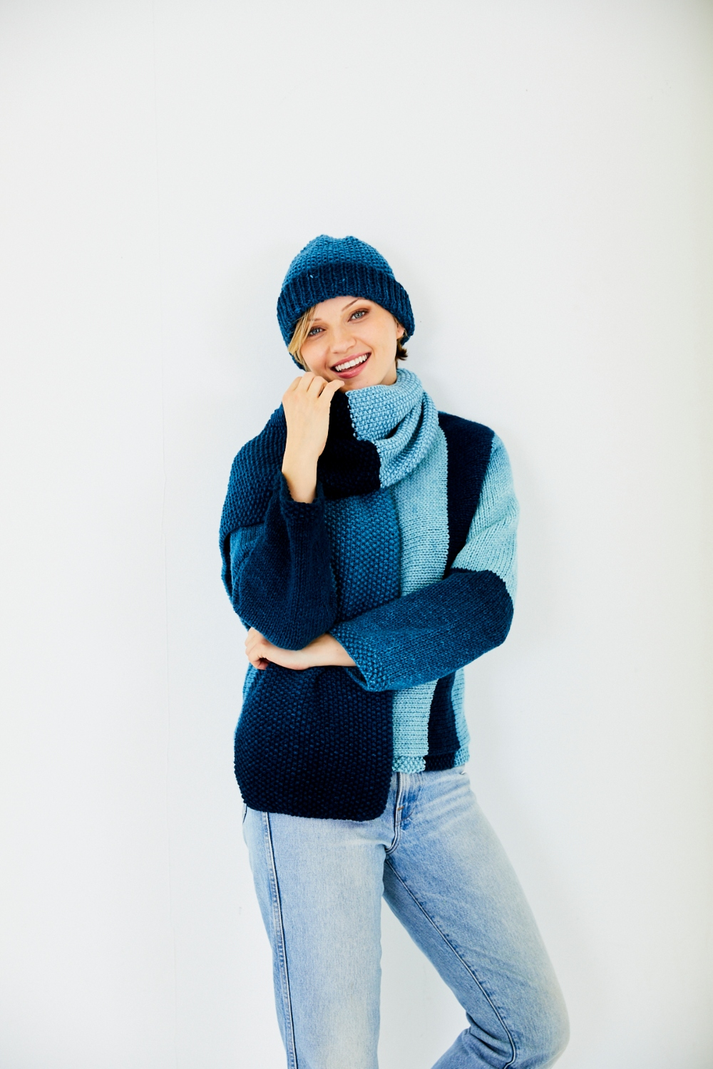 Stylecraft Horizon Chunky Sweater, Hat & Scarf Pattern 10188