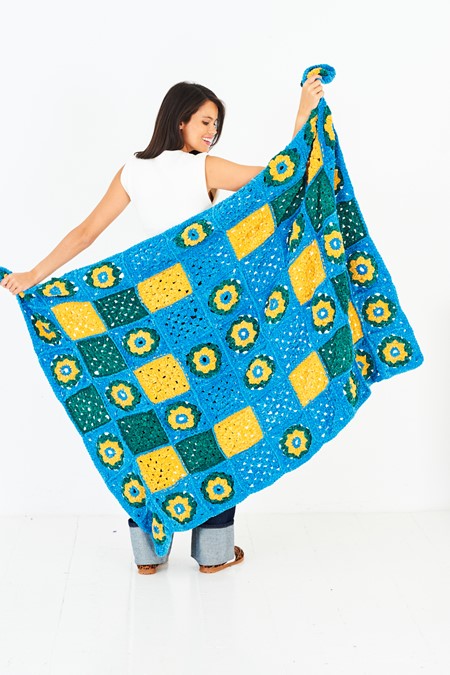 Stylecraft Chenille Chunky Crochet Motif Blankets Pattern 10249