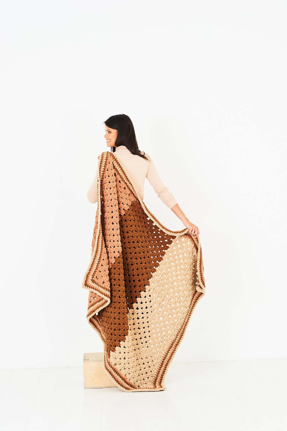 Stylecraft Soft & Cosy Crochet Blankets Pattern 10281