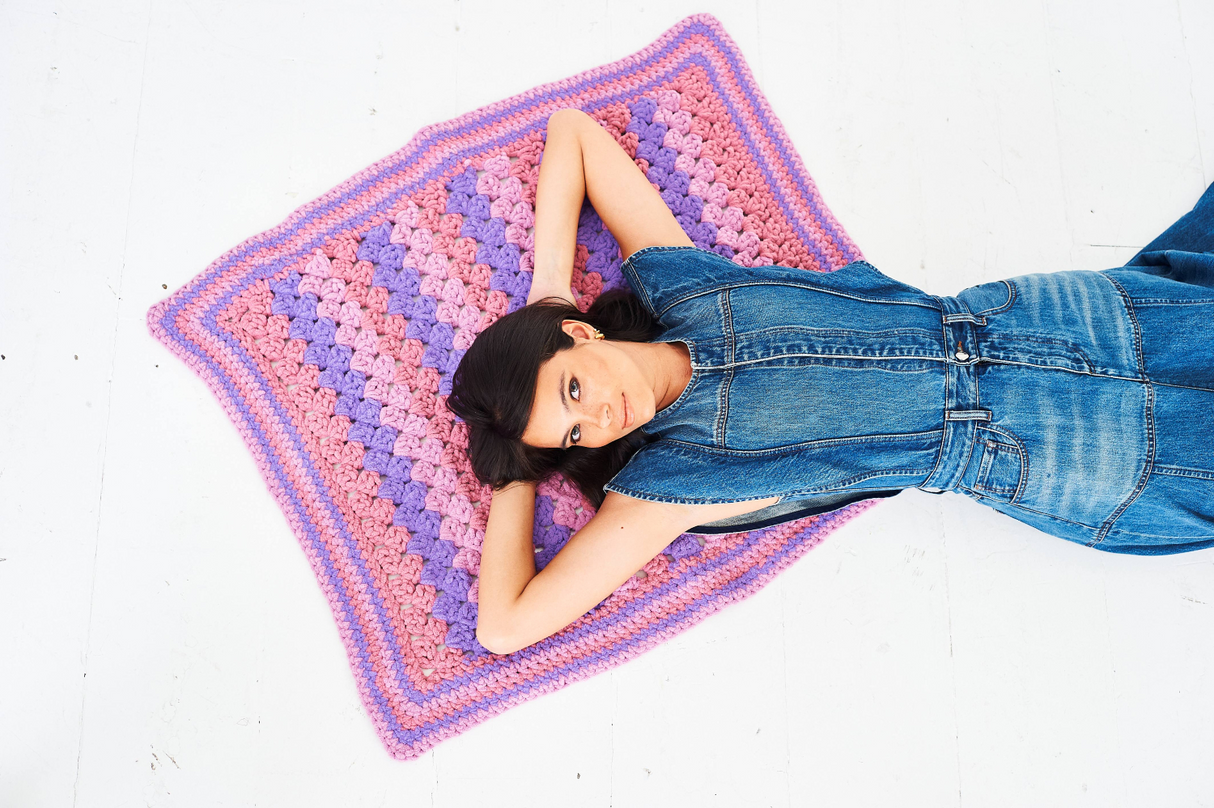 Stylecraft Soft & Cosy Crochet Blankets Pattern 10281