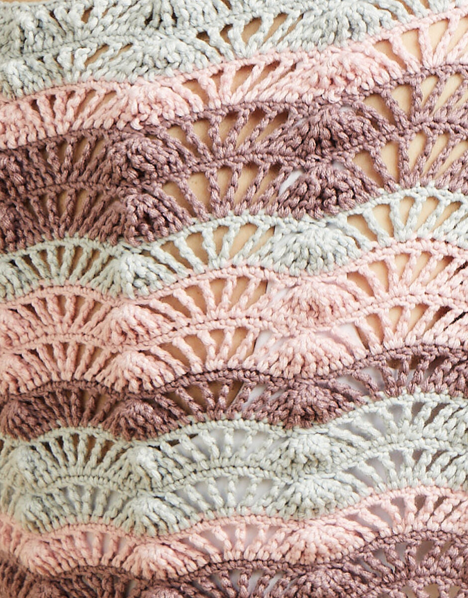 Sirdar No.1 DK Scallop Striped Shawl Pattern 10672
