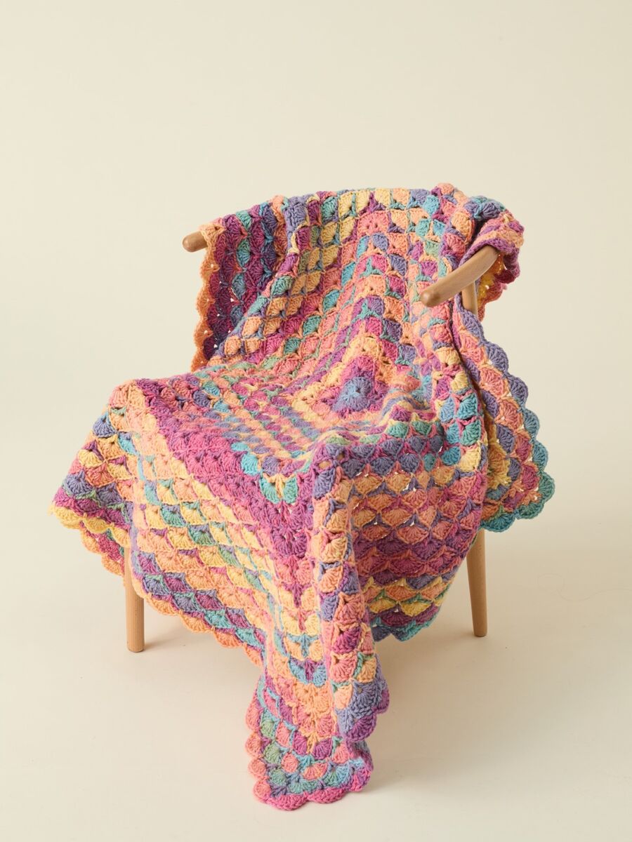 Hayfield Spirit Chunky Crochet Cloud Blanket Pattern 10868