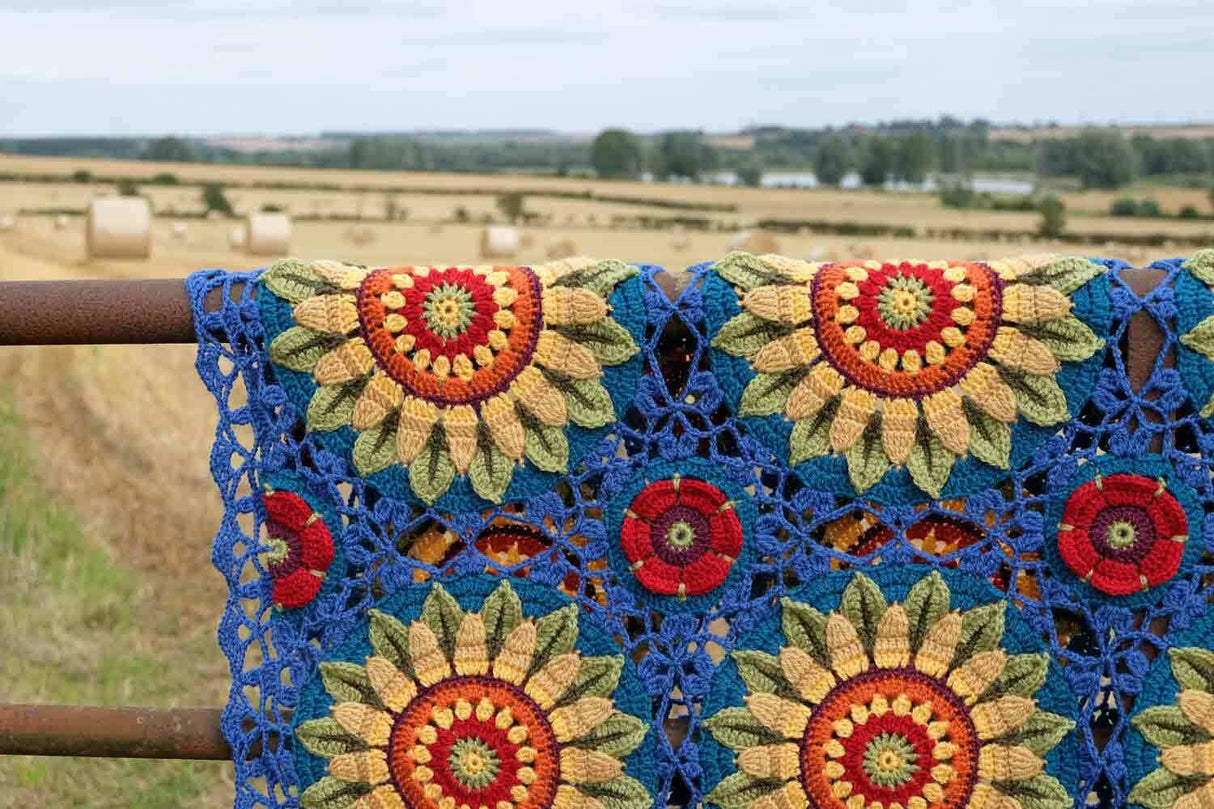 Fields of Gold Blanket By Janie Crow/Lucia Dunn - Yarn Pack