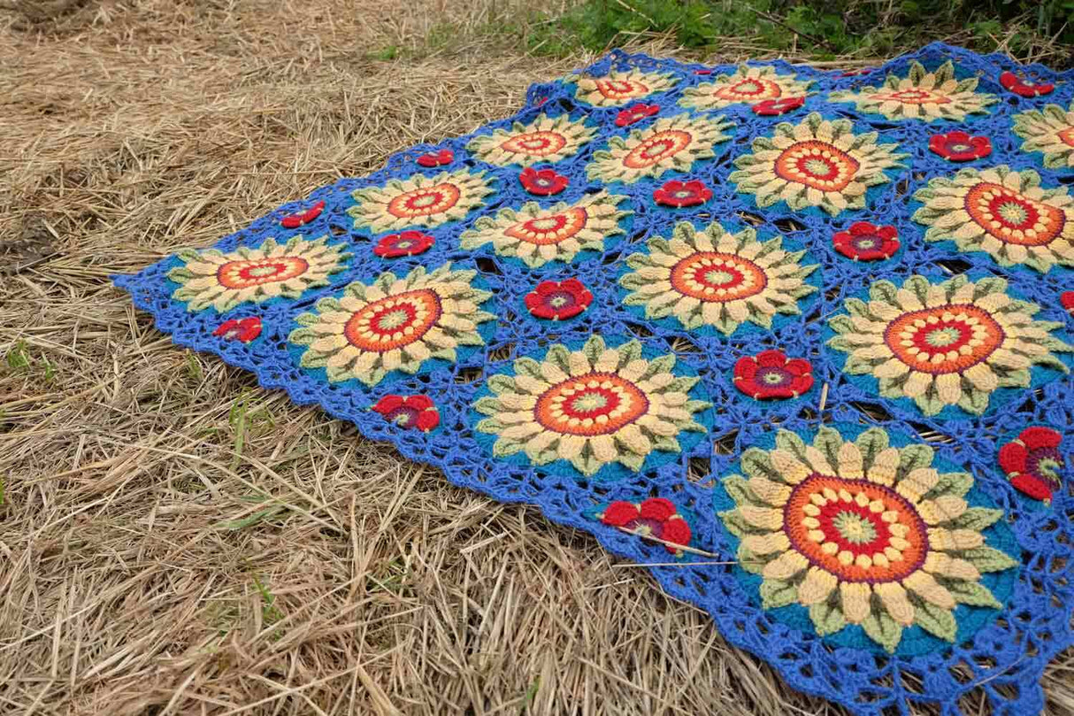 Fields of Gold Blanket By Janie Crow/Lucia Dunn - Yarn Pack
