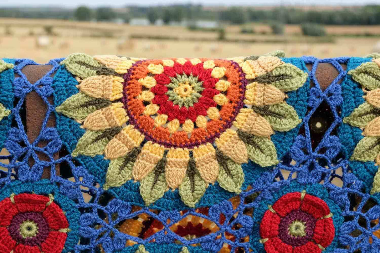 Fields of Gold Blanket By Janie Crow/Lucia Dunn - Yarn Pack