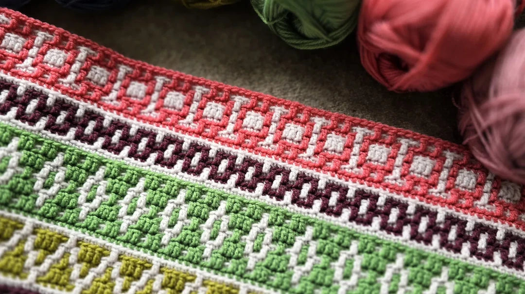 Adventures in Overlay Mosaic by Rosina Plane - Yarn Pack