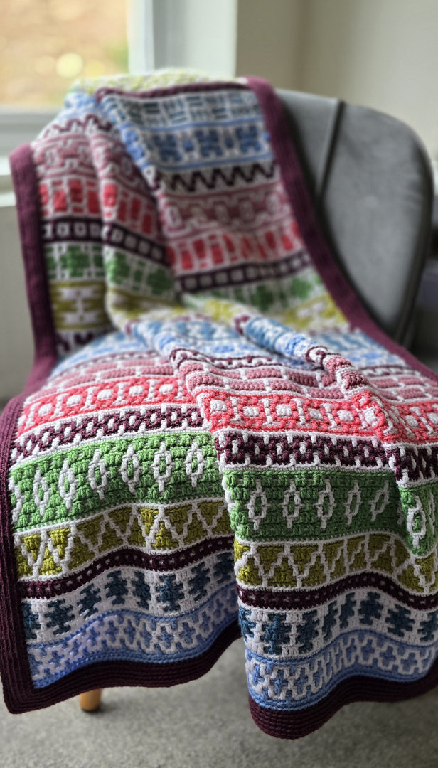 Adventures in Overlay Mosaic by Rosina Plane - Yarn Pack