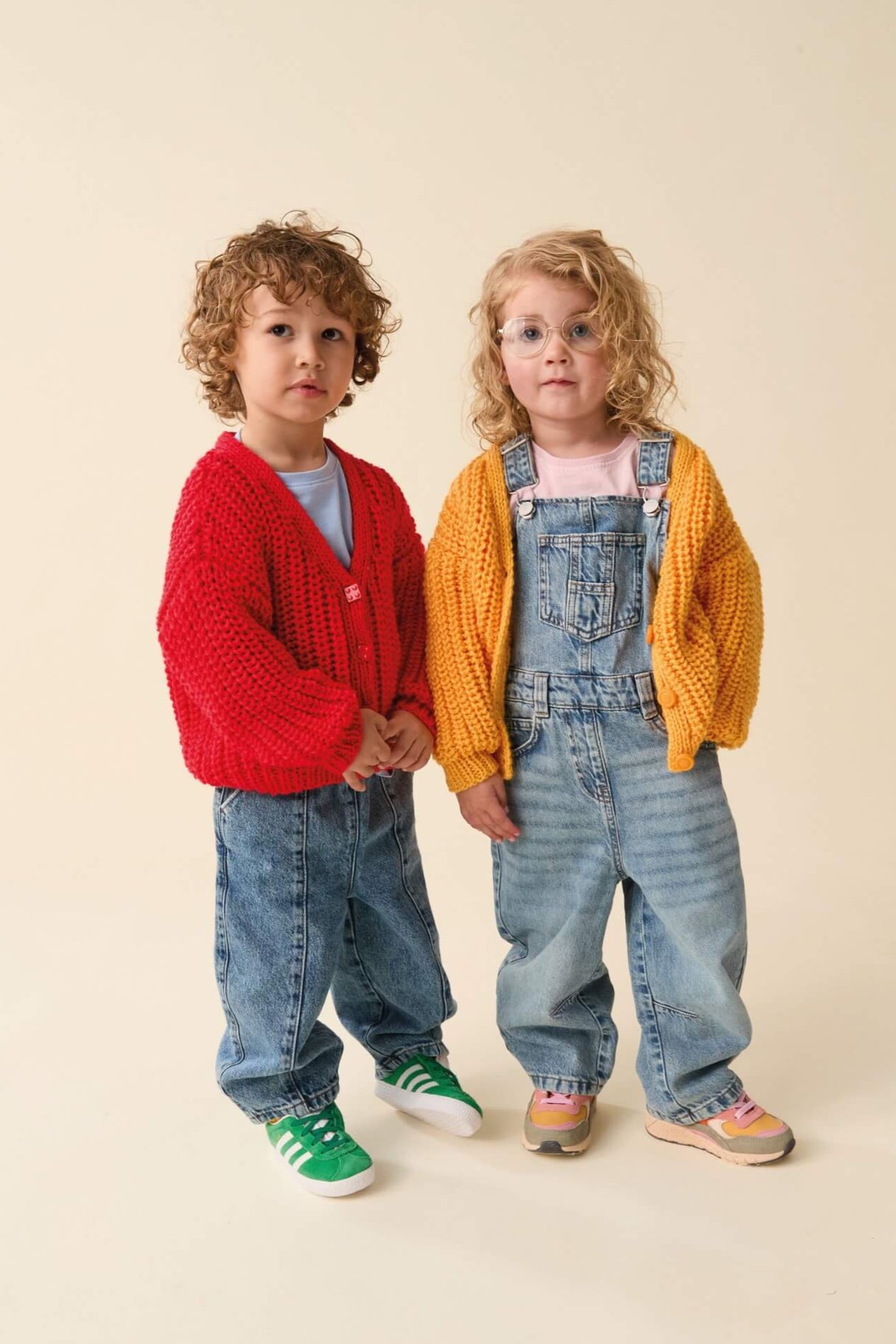 Sirdar Snuggly Chunky Pop Pop Cardigan Pattern 2630