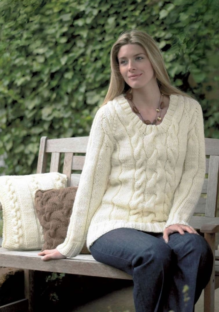 King Cole Magnum Chunky Sweater Tunic & Cushion Covers Pattern 3302*