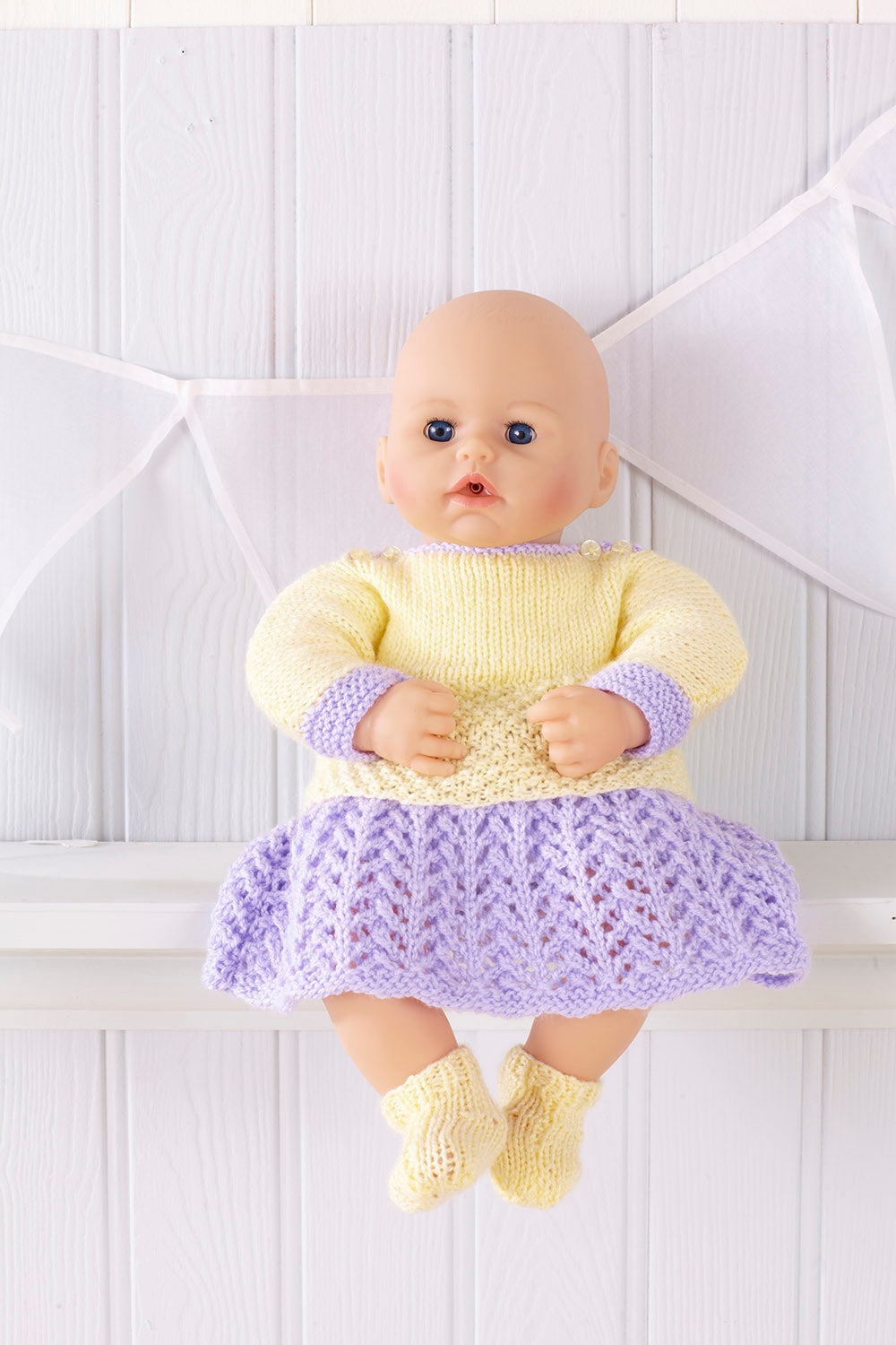 King Cole Dollymix DK Dolls Clothes Pattern 5571