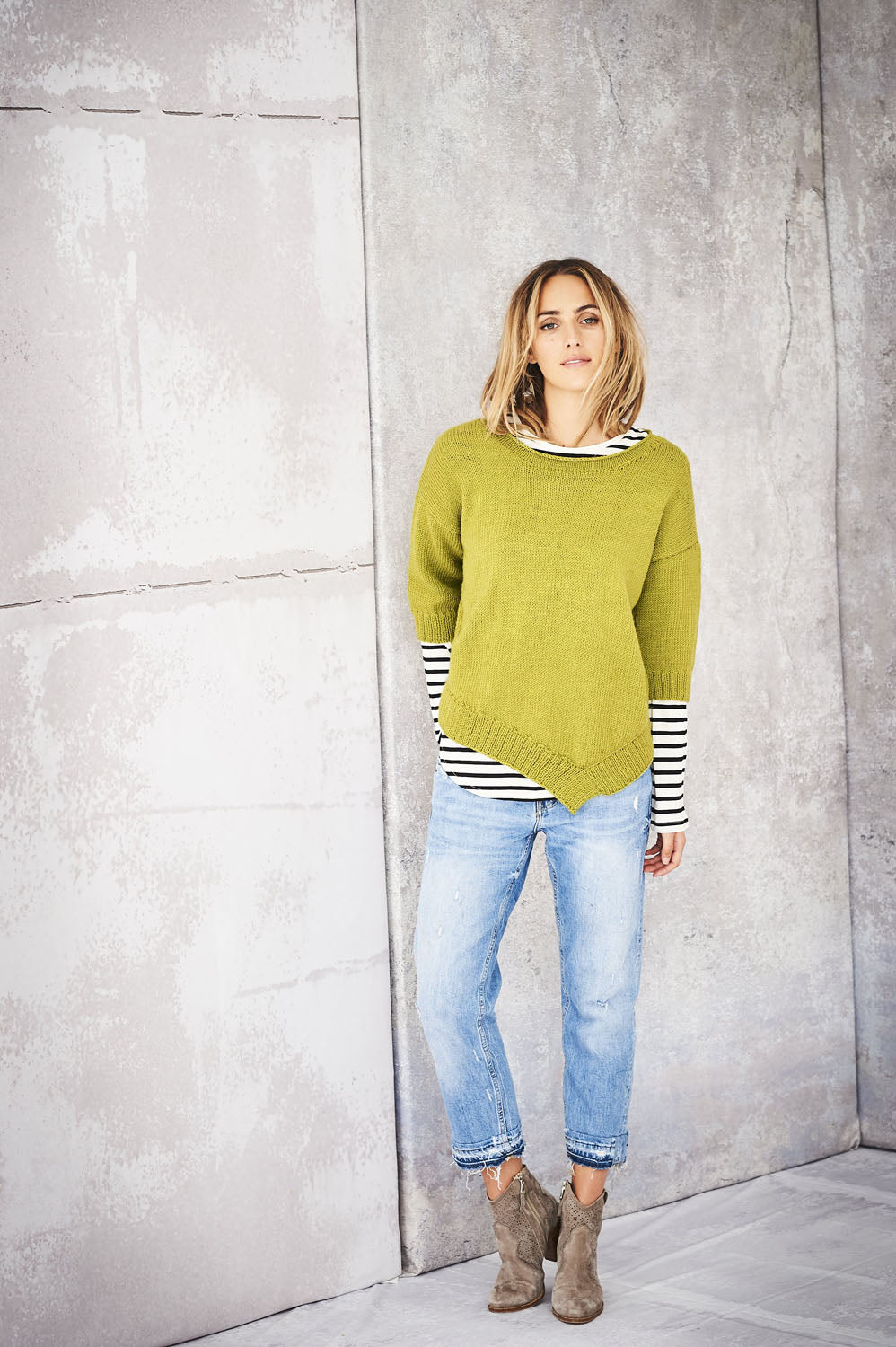 Stylecraft Bellissima DK Jumper Pattern 9584