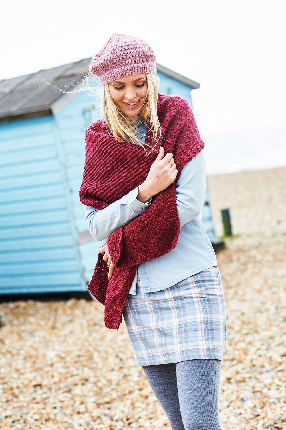 Stylecraft Highland Heathers DK Shawl & Beret Pattern 9862