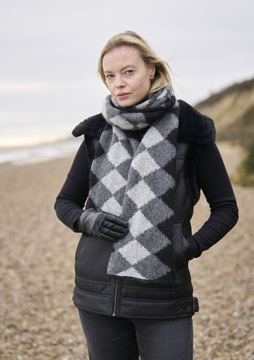 Rowan Mode Wave Hat & Wrap Pattern by Quail Studio