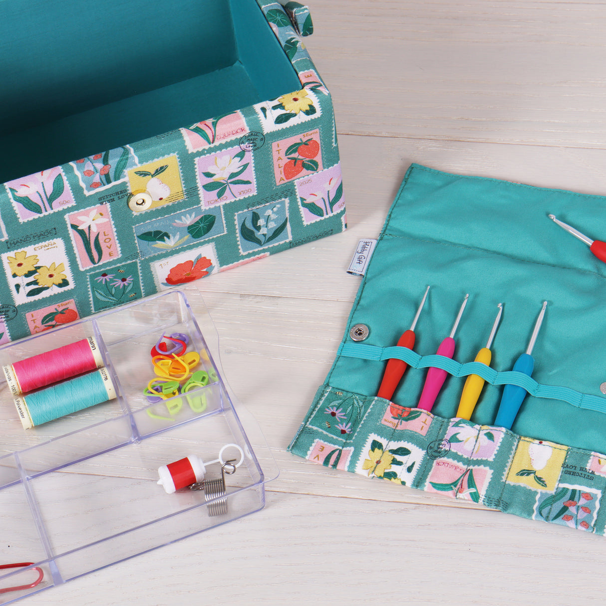 Hobbygift Crochet Hook Wrap [Embroidered Stamps]