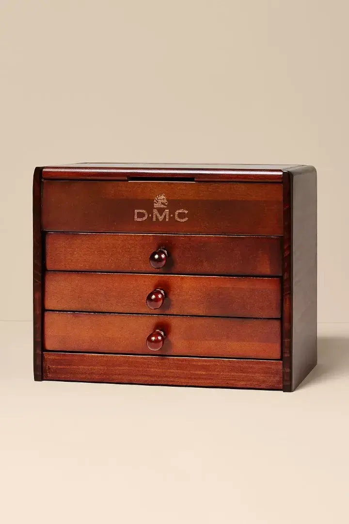 DMC The Essentials Collector's Box - Small (120 Skeins)