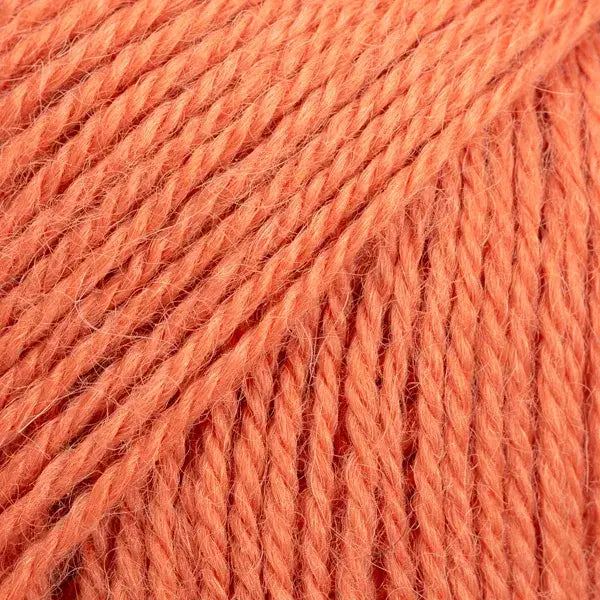 Drops Alpaca 4 Ply 50g