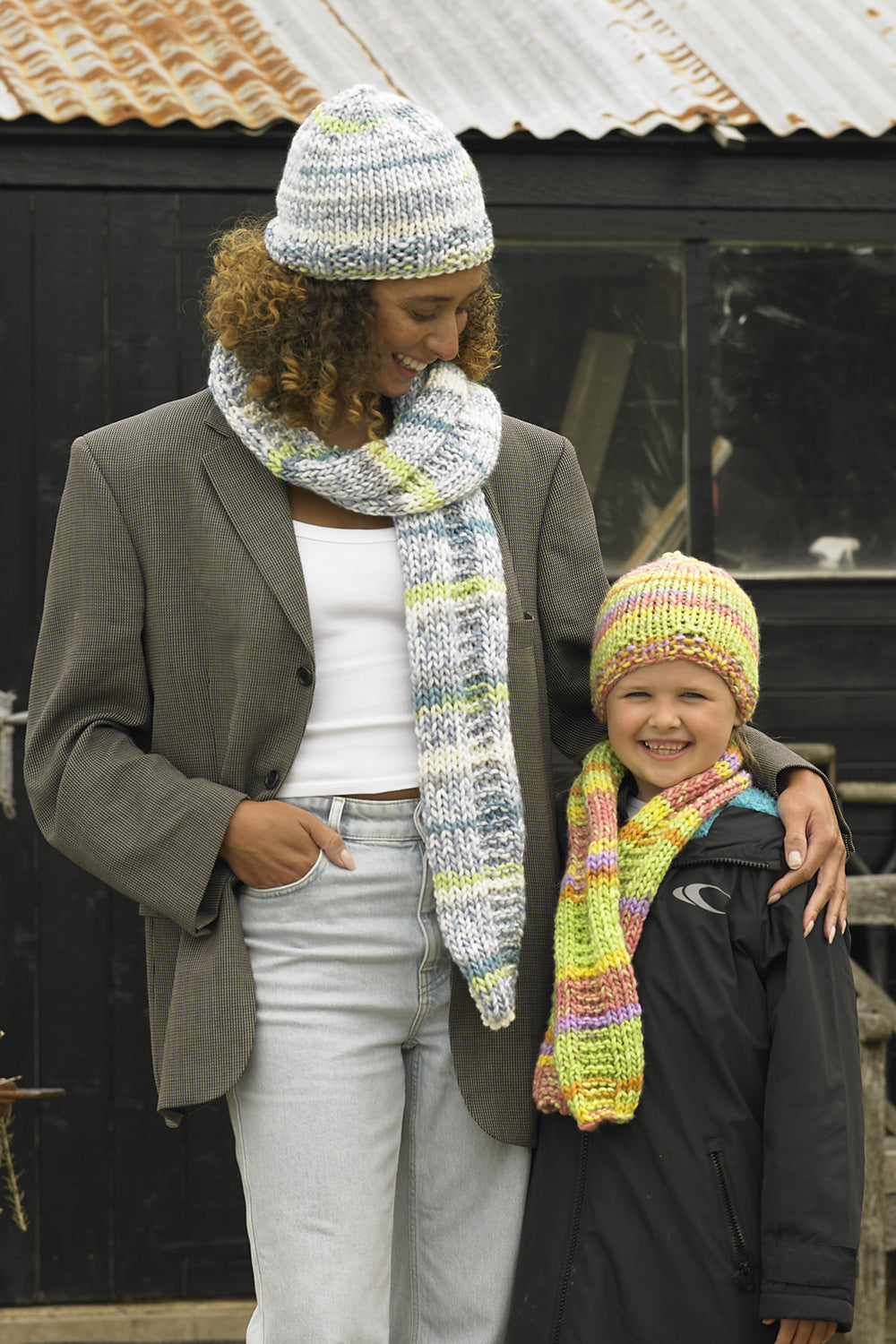 James C. Brett Undertones Super Chunky Accessories Pattern JB995