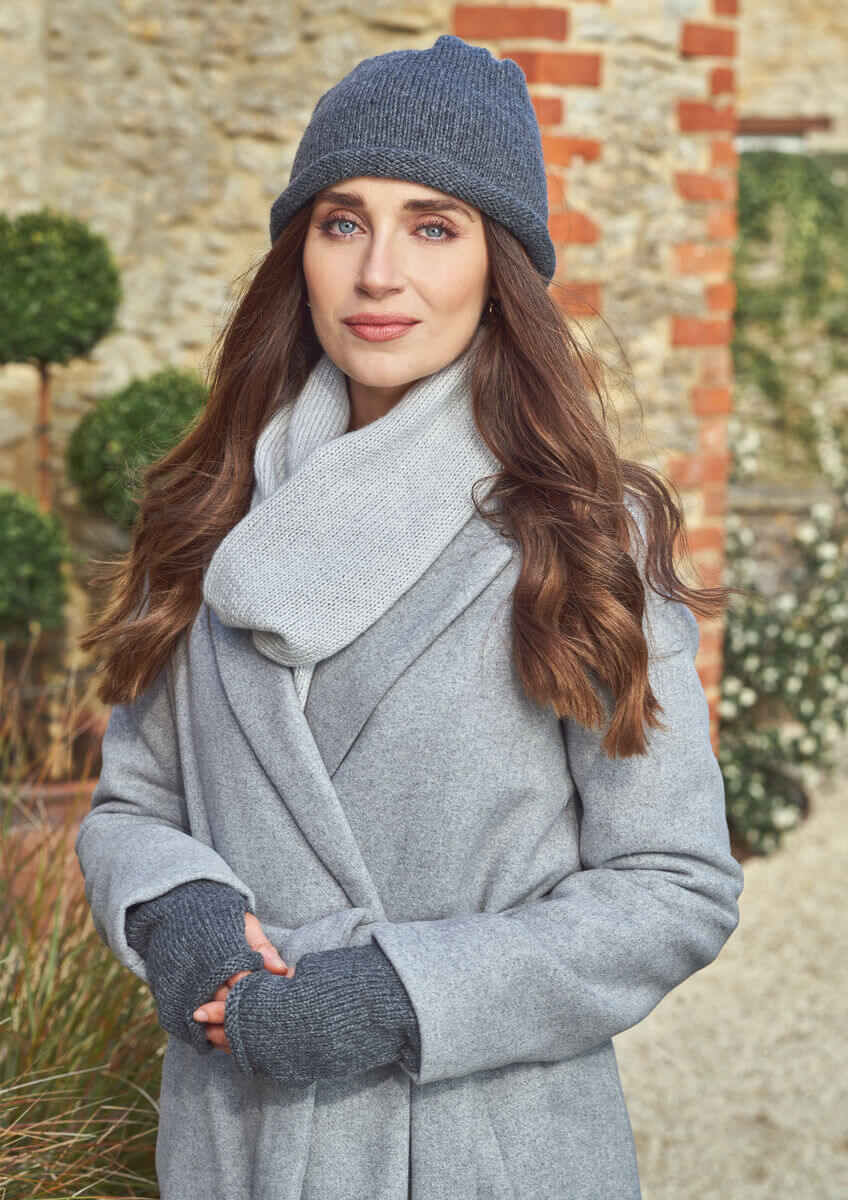 Rowan Pure Cashmere by Lisa Richardson Pattern Book ZB277