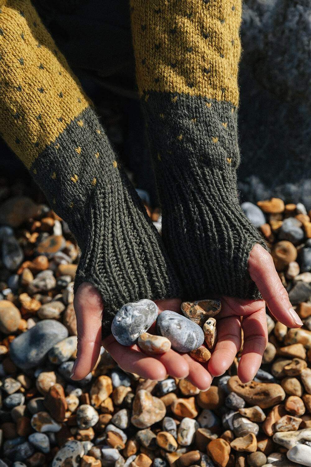 Rowan Pebble Island By Erika Knight Pattern Book - ZB300