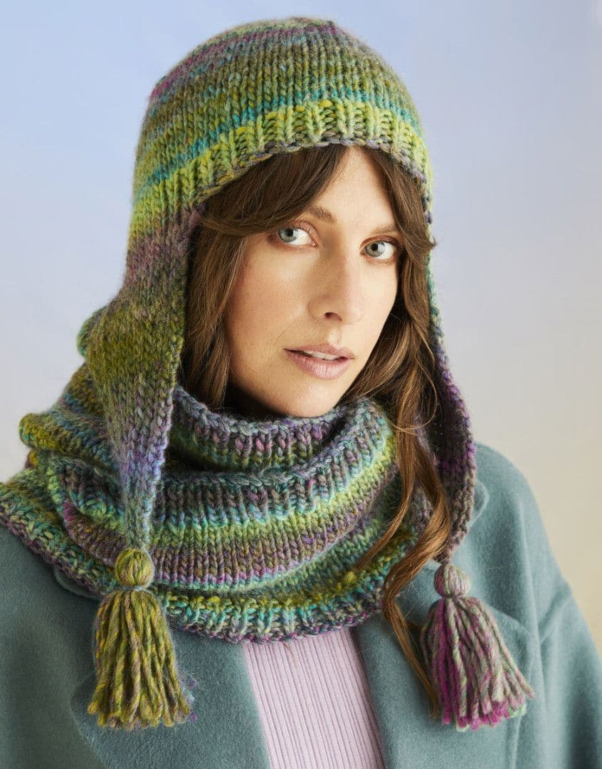 Sirdar Jewelspun Chunky Hat & Snood Pattern 10709