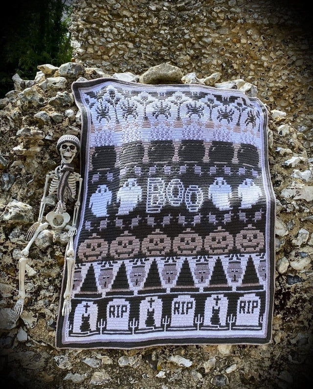 Stylecraft Boo! Halloween Blanket CAL by Rosina Plane - Ghostly